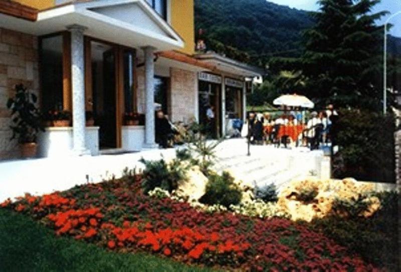 Costa Valle Imagna Hotel Ristorante Costa מראה חיצוני תמונה
